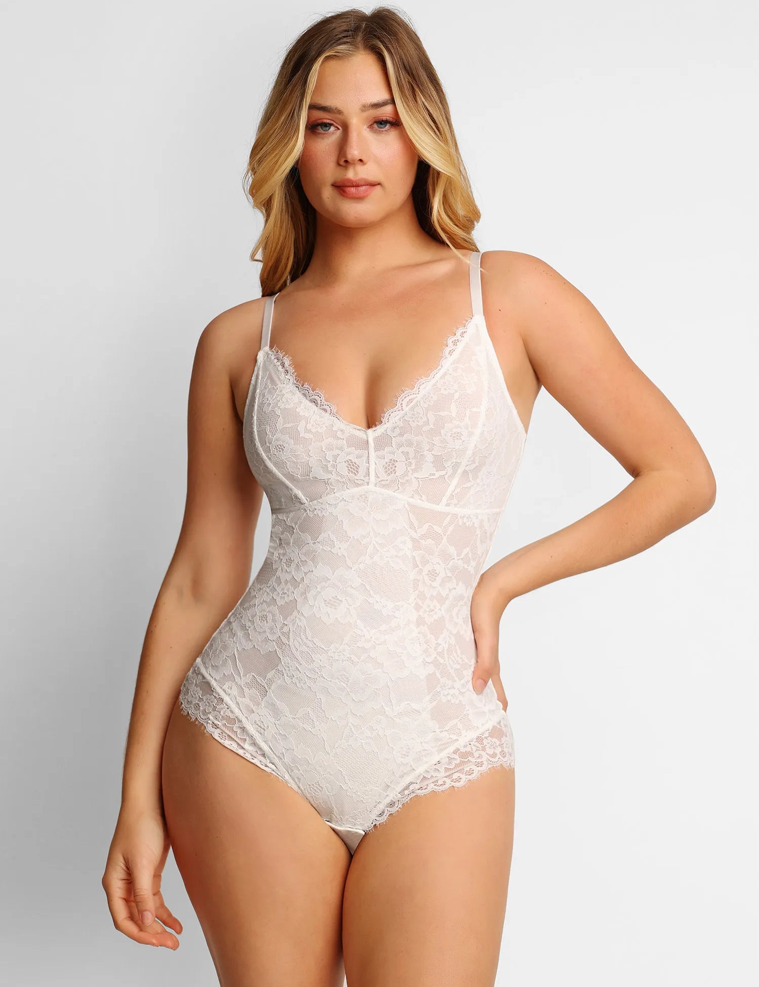  S The Shapewear Bodysuit Lace Smooth Firm Control Thong